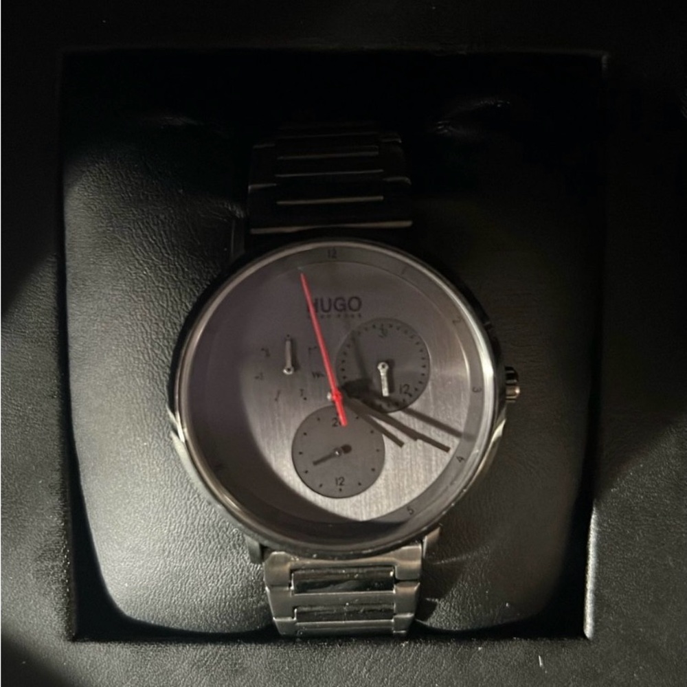 Hugo Boss Watch - Picture 4 of 7